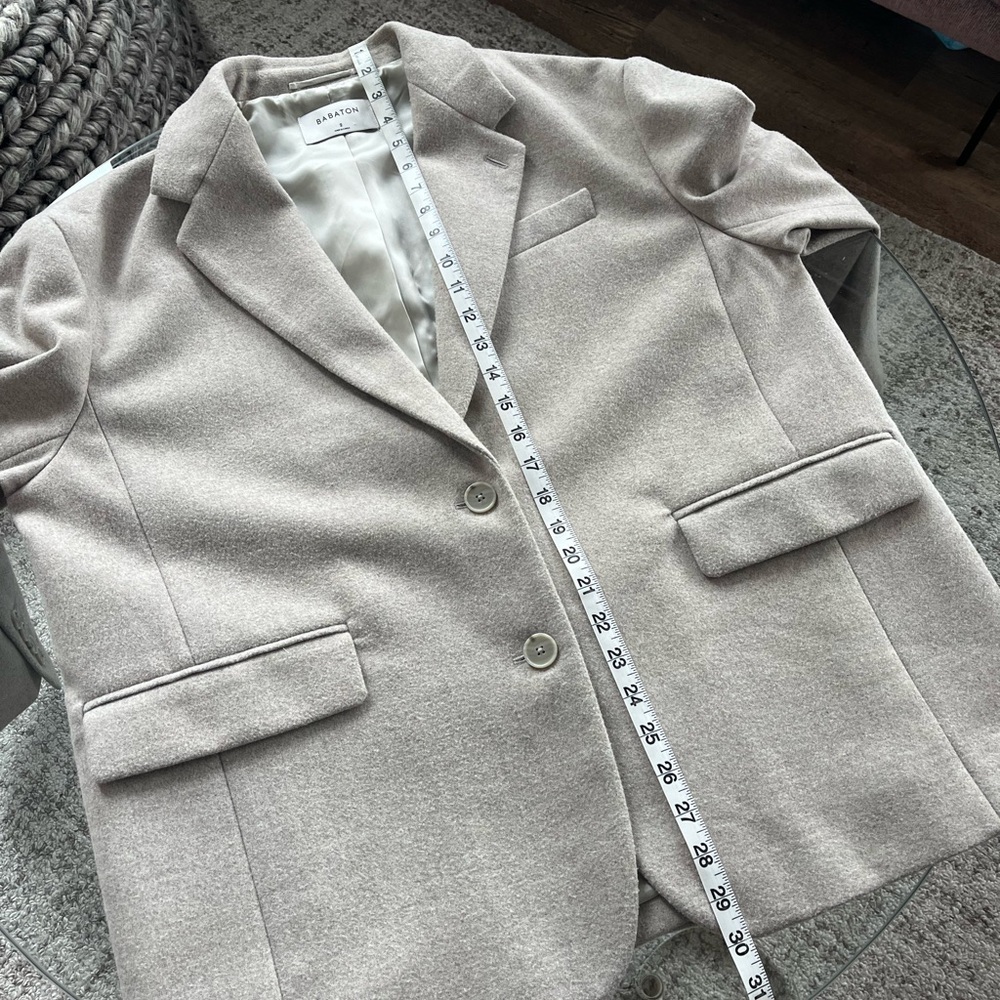 Size 2M/L Rare Aritzia Babaton Vogue Blazer Jacket Fall Winter - Picture 8 of 9